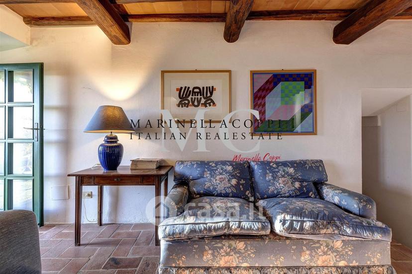 Villa in Piazza Giacomo Matteotti — foto 7 di 48