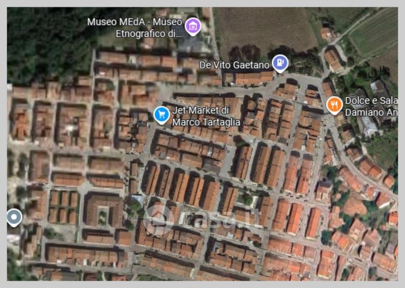 Quadrilocale in Via Tribuni