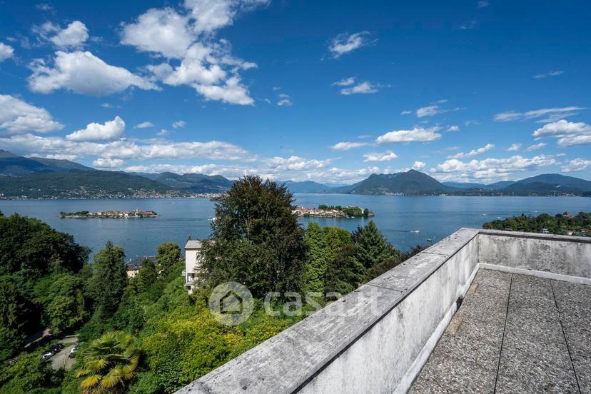 Villa in Via Sempione Nord 91 — foto 4 di 32