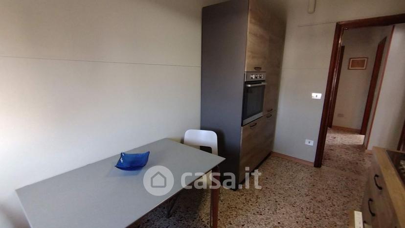 Stanza in Via Giovanni Pascoli — foto 13 di 15