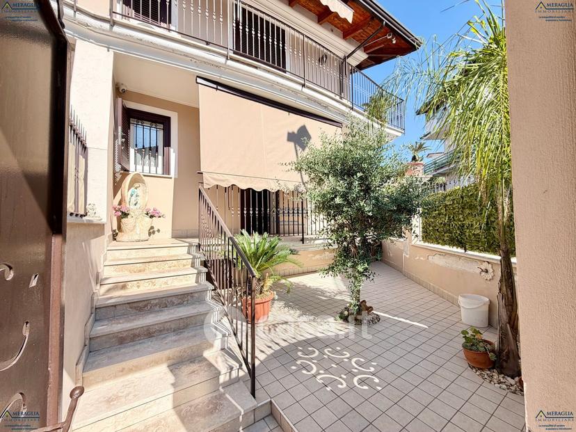 Villa in Via Vittorio Emanuele 129 — foto 27 di 32