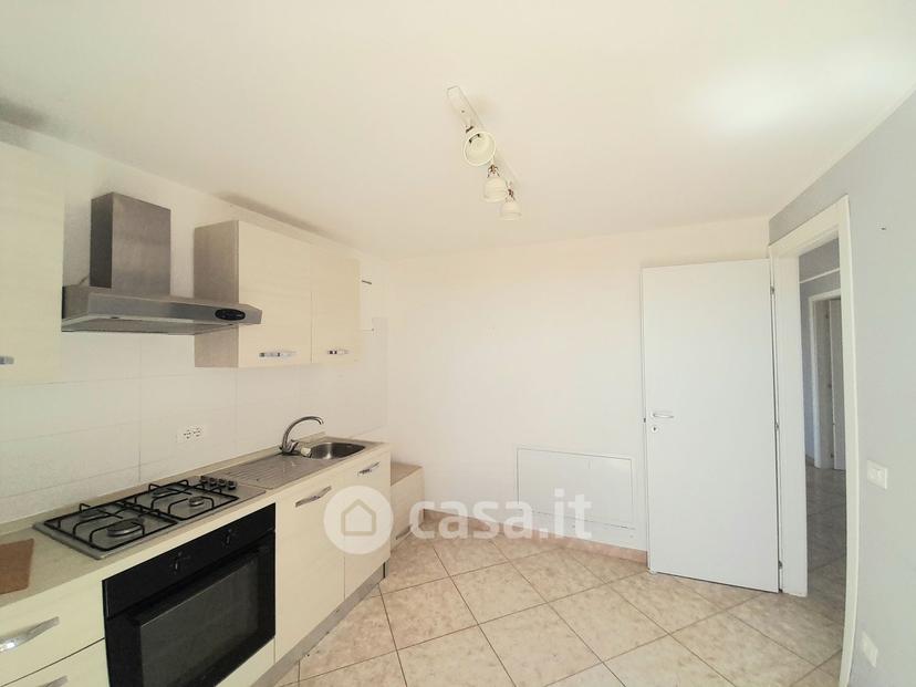 Quadrilocale in Via Palmiro Togliatti 20 — foto 6 di 47