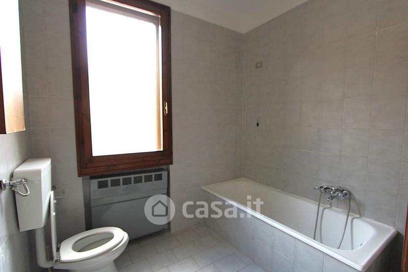 Quadrilocale in Via A. Zanasi — foto 22 di 27