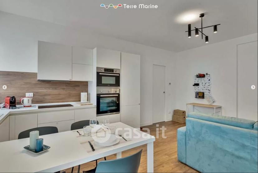 Bilocale in Via Severino Ferrari 110 — foto 2 di 12