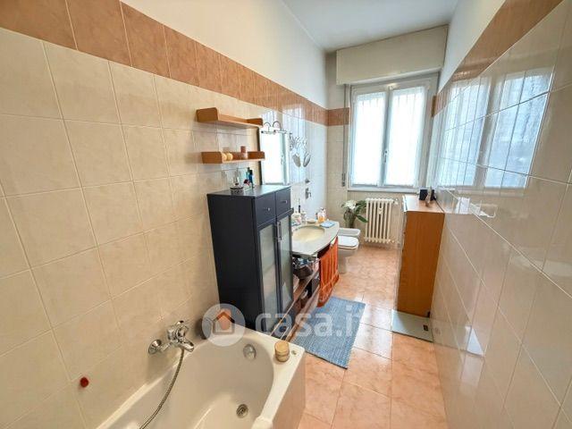 Trilocale in Via Antonio Canova 34 — foto 19 di 21