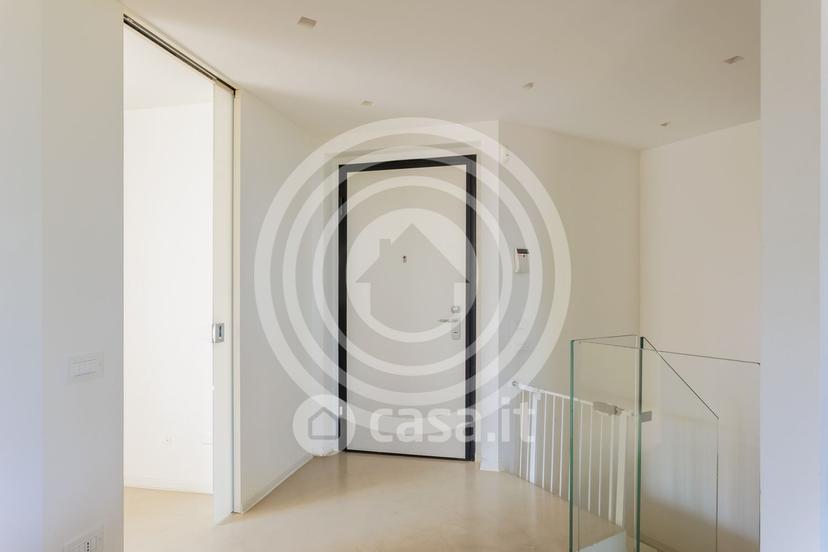 Trilocale in Via Oreno 32 /3 — foto 4 di 29