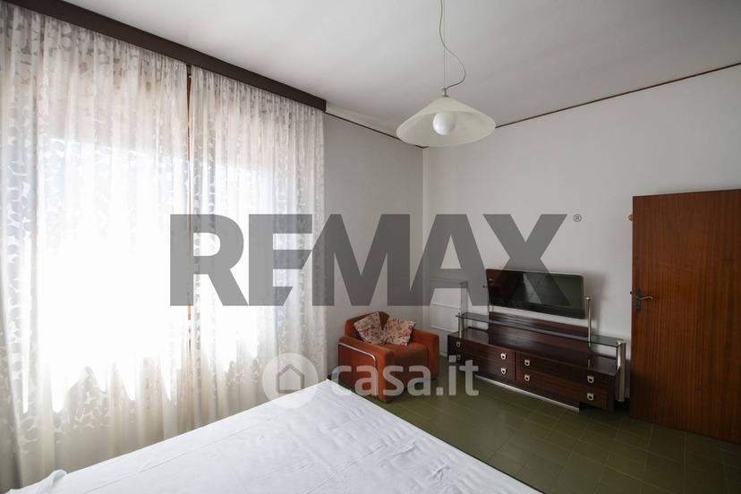 Appartamento in Via Foglia 4 — foto 4 di 41