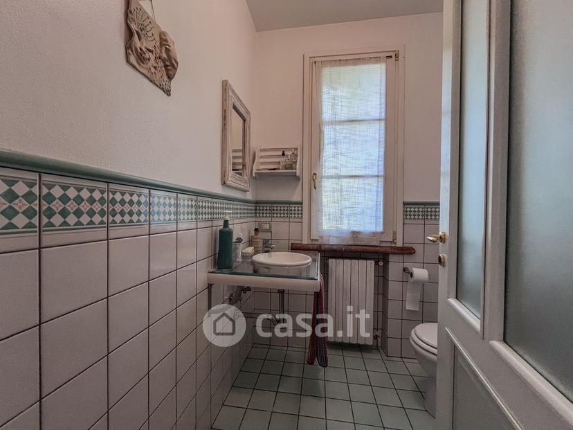 Villa in Via Goito — foto 27 di 42