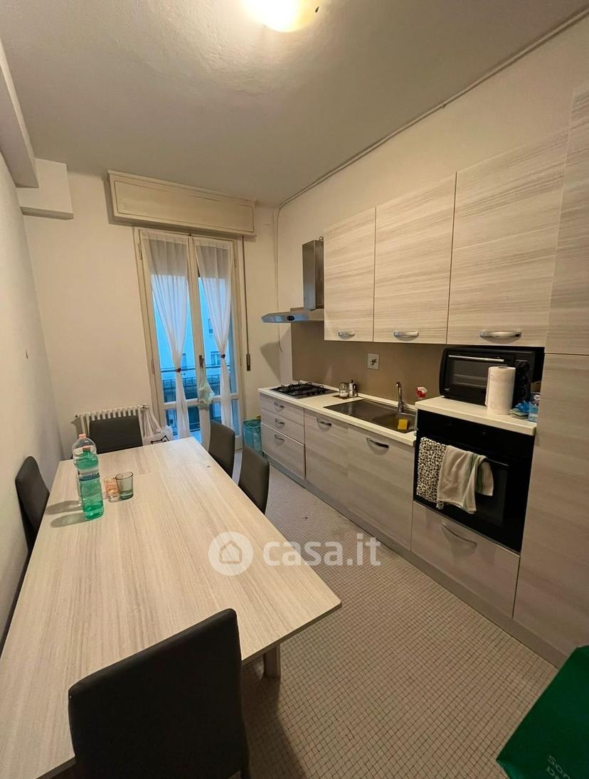 Stanza in Via Cairoli 9 — foto 7 di 11