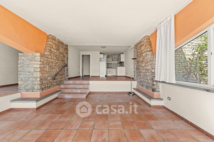 Villa in Via del Glicine 2 — foto 2 di 41
