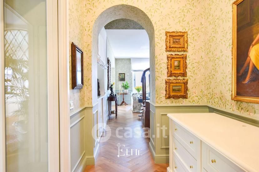Villa in Via XX Settembre — foto 37 di 50