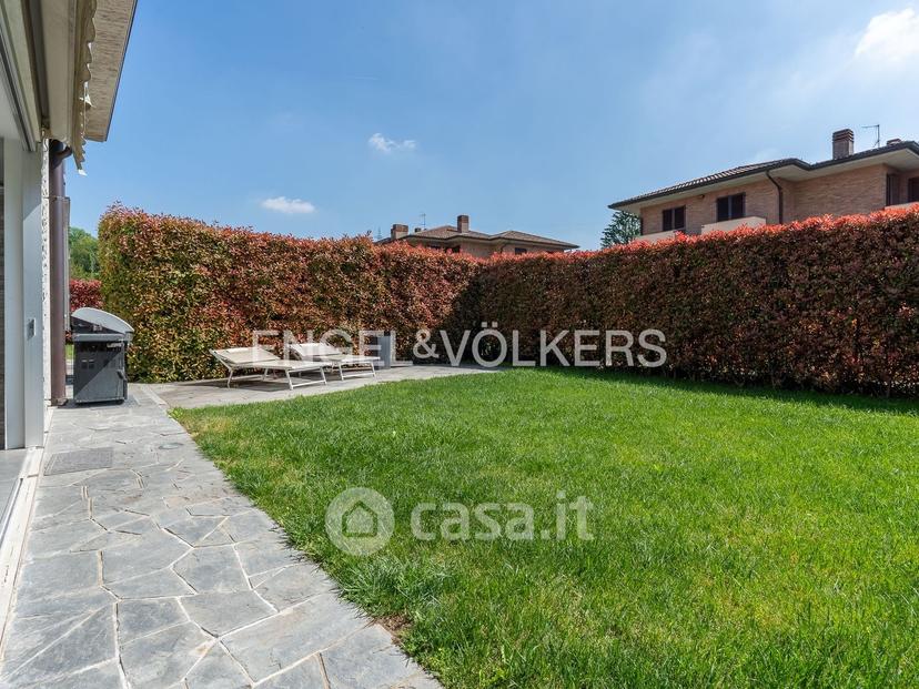 Villa in Via Filippo Corridoni — foto 10 di 21