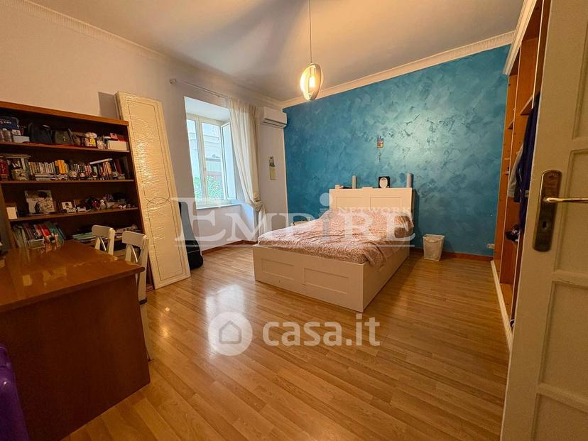 Quadrilocale in Via Mezzocannone 109 — foto 8 di 27