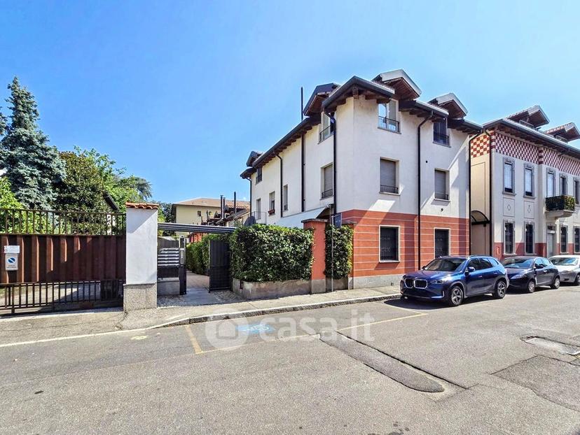 Bilocale in Via Antonio Stoppani 11 — foto 25 di 32