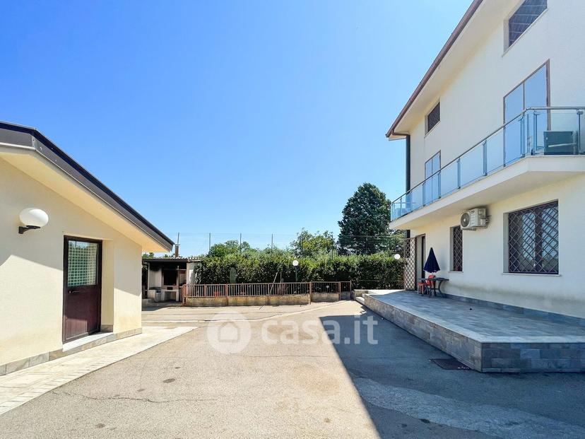 Villa in Via Giovanni Guareschi 67 — foto 51 di 115