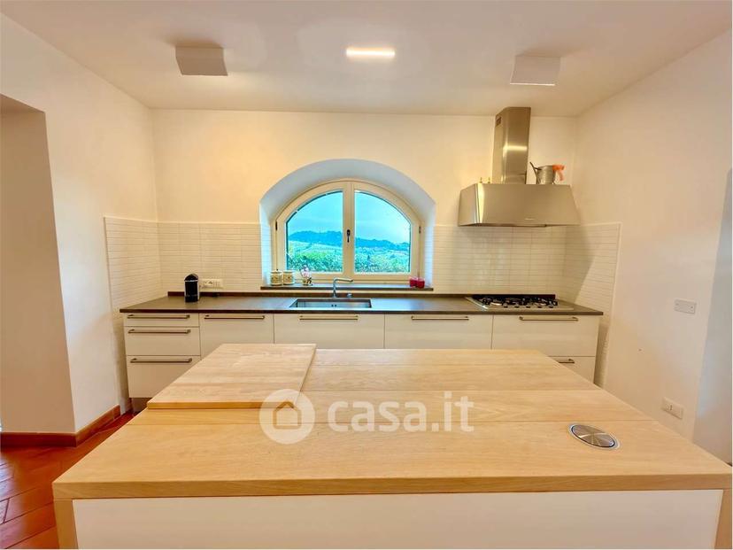Villa in Via Giosuè Carducci 33 — foto 25 di 29