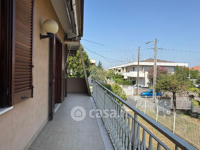 Villa in Via Luigi Barbieri 72 — foto 57 di 57