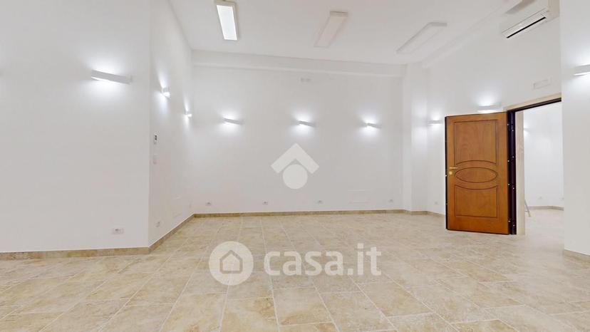 Trilocale in Via Ada Negri — foto 11 di 17