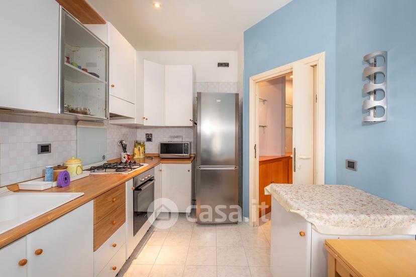 Trilocale in Via Carlo Pisacane 27 — foto 10 di 33
