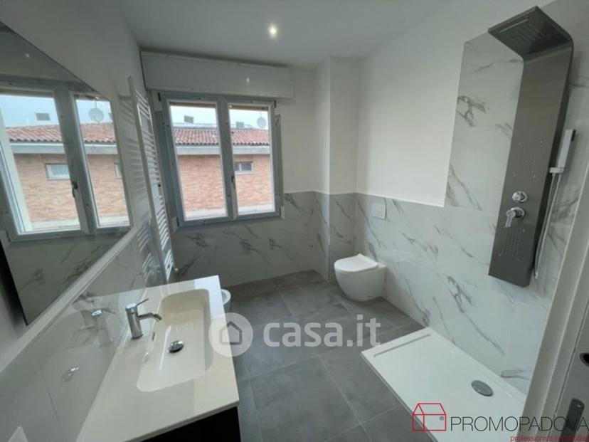 Appartamento in Via Rimini — foto 18 di 35
