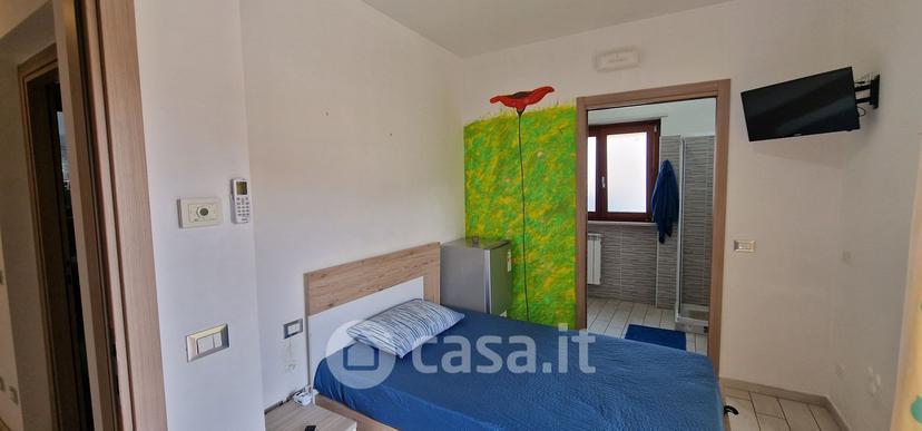 Stanza in Viale Cappuccini 3 — foto 13 di 43
