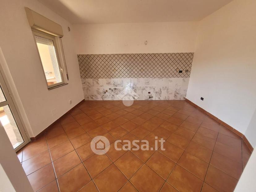 Quadrilocale in 1° Traversa Genoese 18