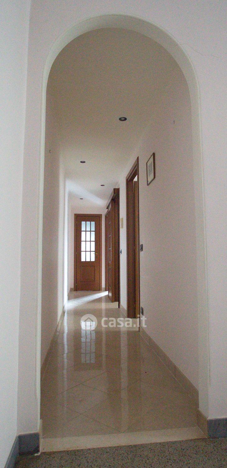 Trilocale in Via Laiasso 10 — foto 16 di 23