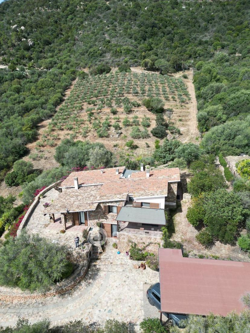 Villa in Via Capo Carbonara — foto 7 di 59