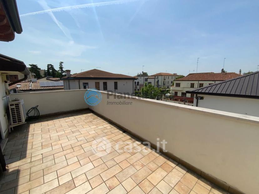Villa in Via Antonio Simeone Sografi 11 — foto 16 di 33