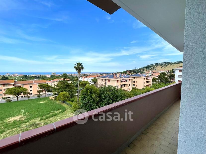 Quadrilocale in Viale delle Mimose — foto 20 di 21