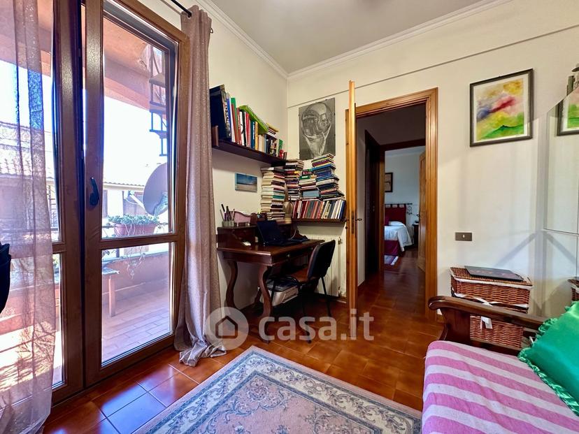 Villa in Via di Valle Schioia — foto 10 di 37