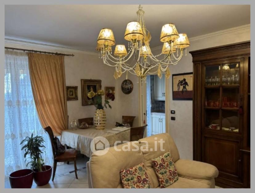 Appartamento in Via Basilicata — foto 8 di 33