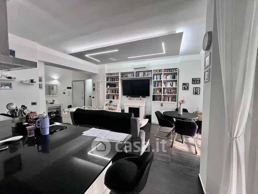 Trilocale in Via Forlì 19 — foto 9 di 38