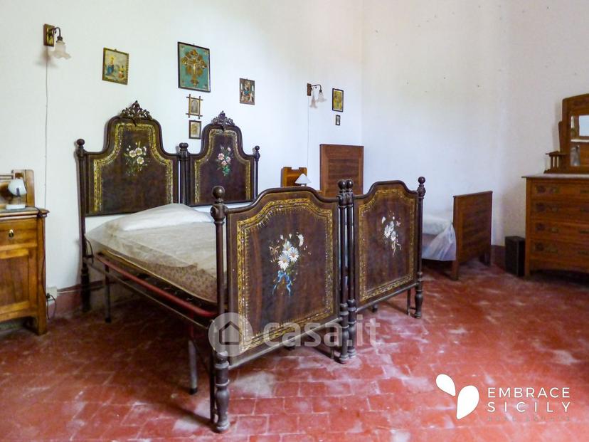 Villa in Villa Bibbia — foto 20 di 39