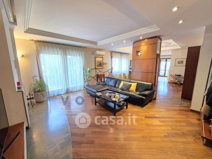 Quadrilocale in Via San Michele Arcangelo 10 — foto 40 di 48