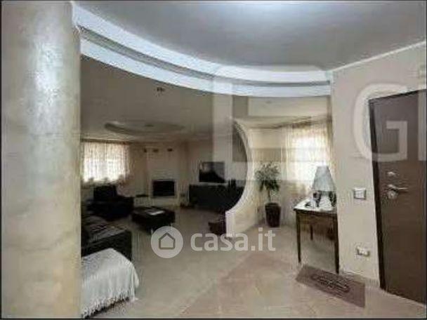 Villa in Via Lanzillotti — foto 6 di 33