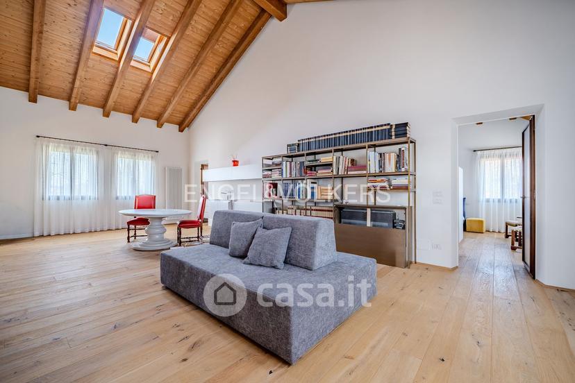 Villa in Via Andrea Palladio — foto 12 di 28