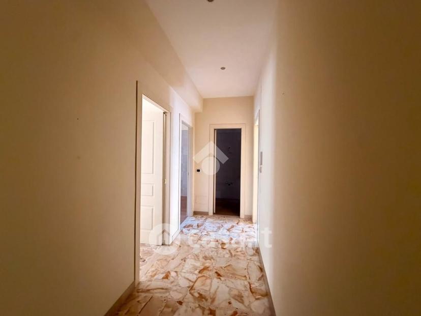 Trilocale in Via Napoli 255 — foto 4 di 21