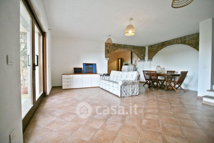 Villa in Via Leonardo da Vinci 25 — foto 4 di 24