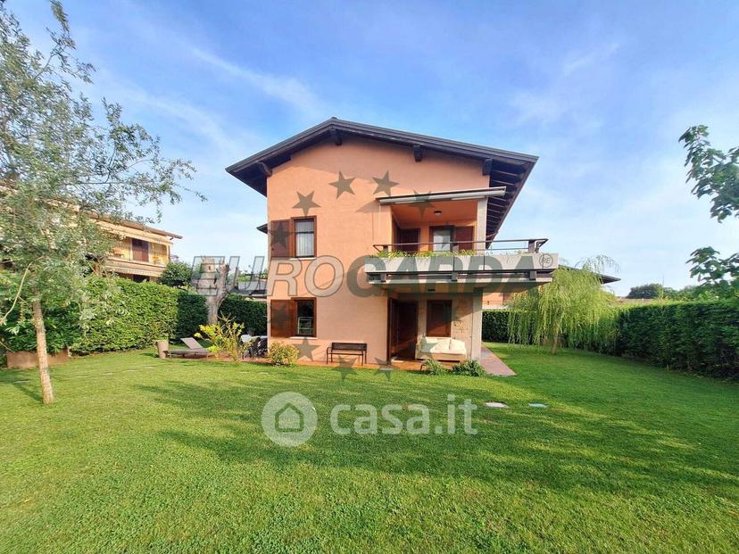 Villa in Via Dosso 10 — foto 16 di 60
