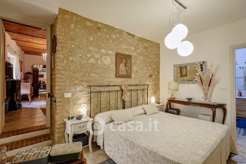 Quadrilocale in Via dei Frantoi — foto 13 di 16
