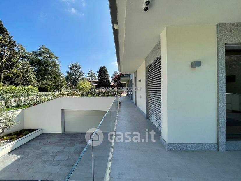Villa in Via Alcide de Gasperi — foto 24 di 29