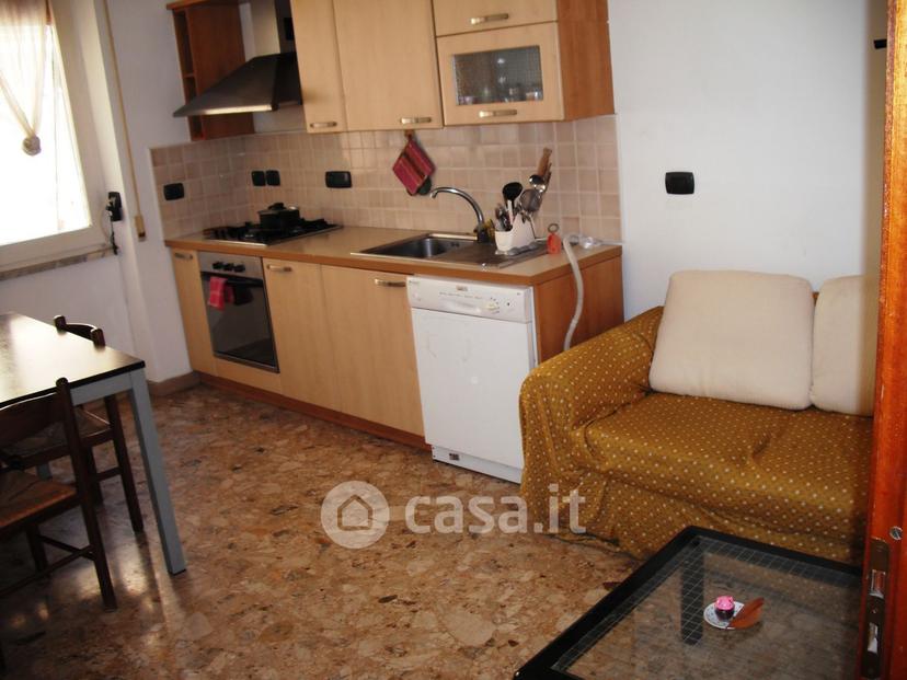 Stanza in Via Roma 172