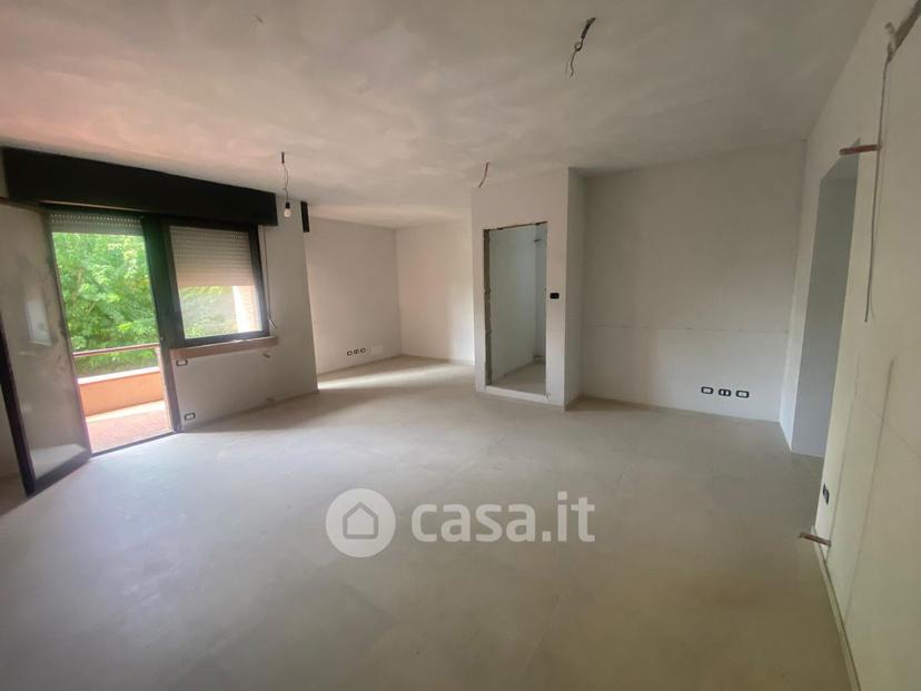 Trilocale in Via F. Menozzi 17 — foto 6 di 21