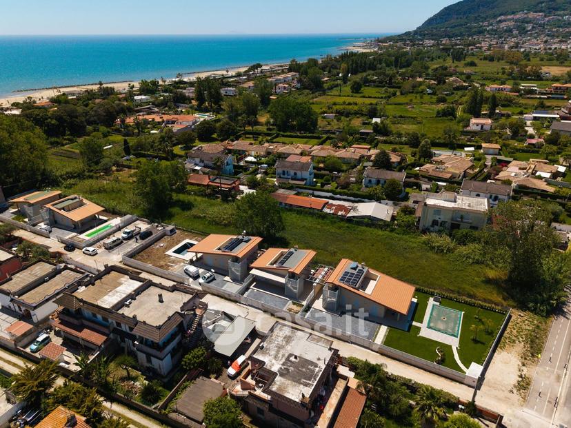 Villa in Via Terracina 58 — foto 52 di 61