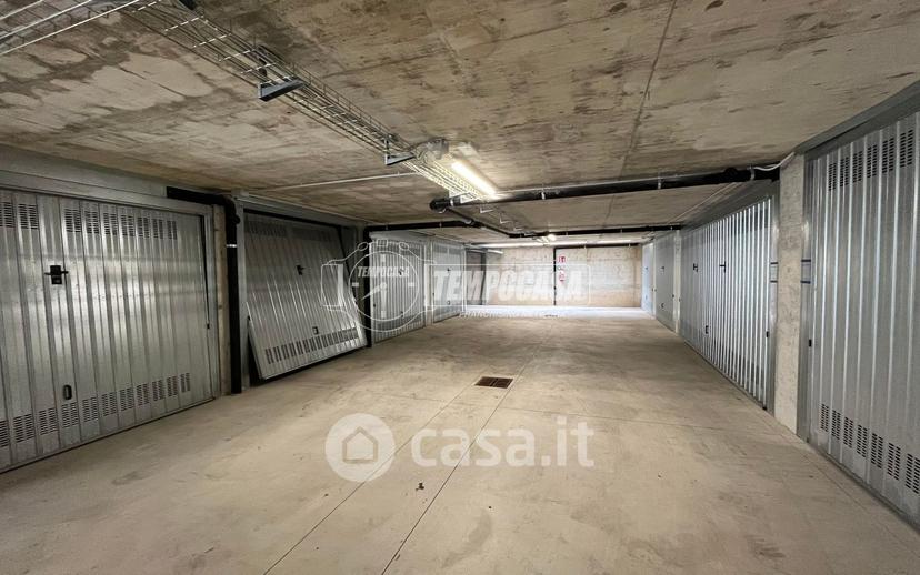 Bilocale in Via Arrigo Boito 43 — foto 22 di 32