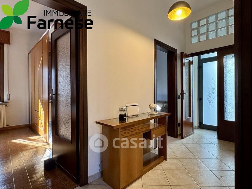 Villa in Via Carlo Uttini 11 — foto 5 di 31