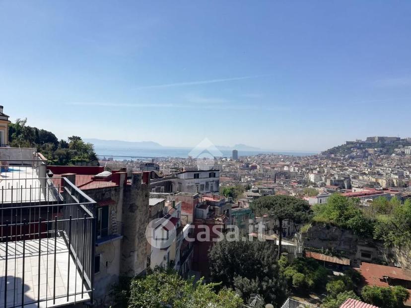 Trilocale in Salita Capodimonte 105 — foto 4 di 19