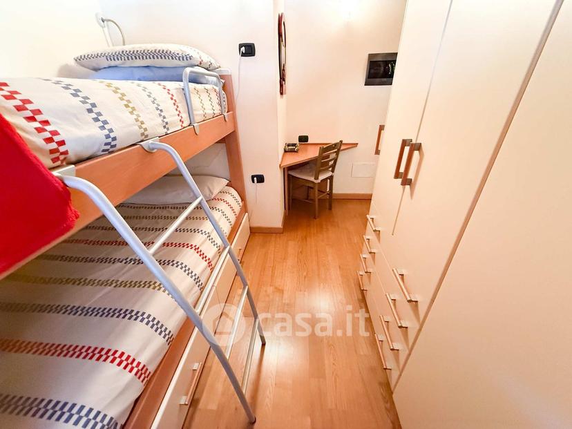 Trilocale in Via Europa 107 — foto 11 di 53