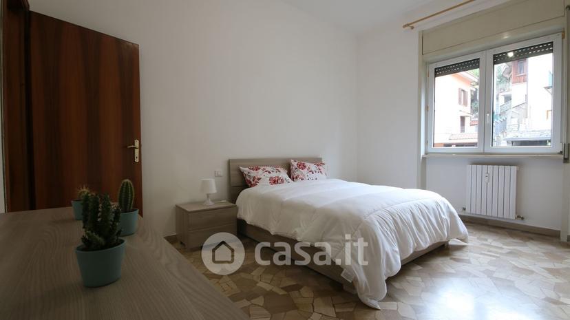 Stanza in Via Bellinzona — foto 3 di 10